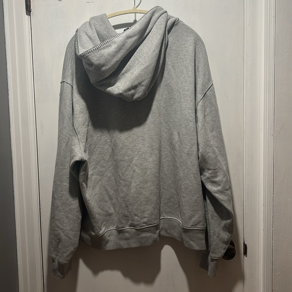 ‼️MADHAPPYxGAP sweatshirt‼️ - Picture 7 of 7